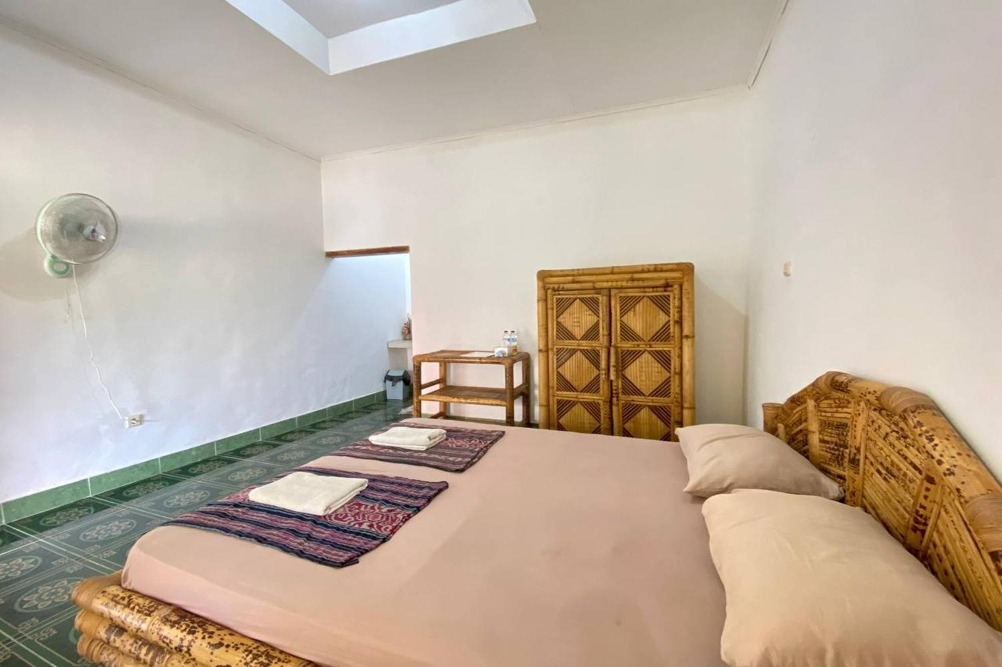 Duyung Rooms & Resto Gerupuk Bumbang Eksteriør billede
