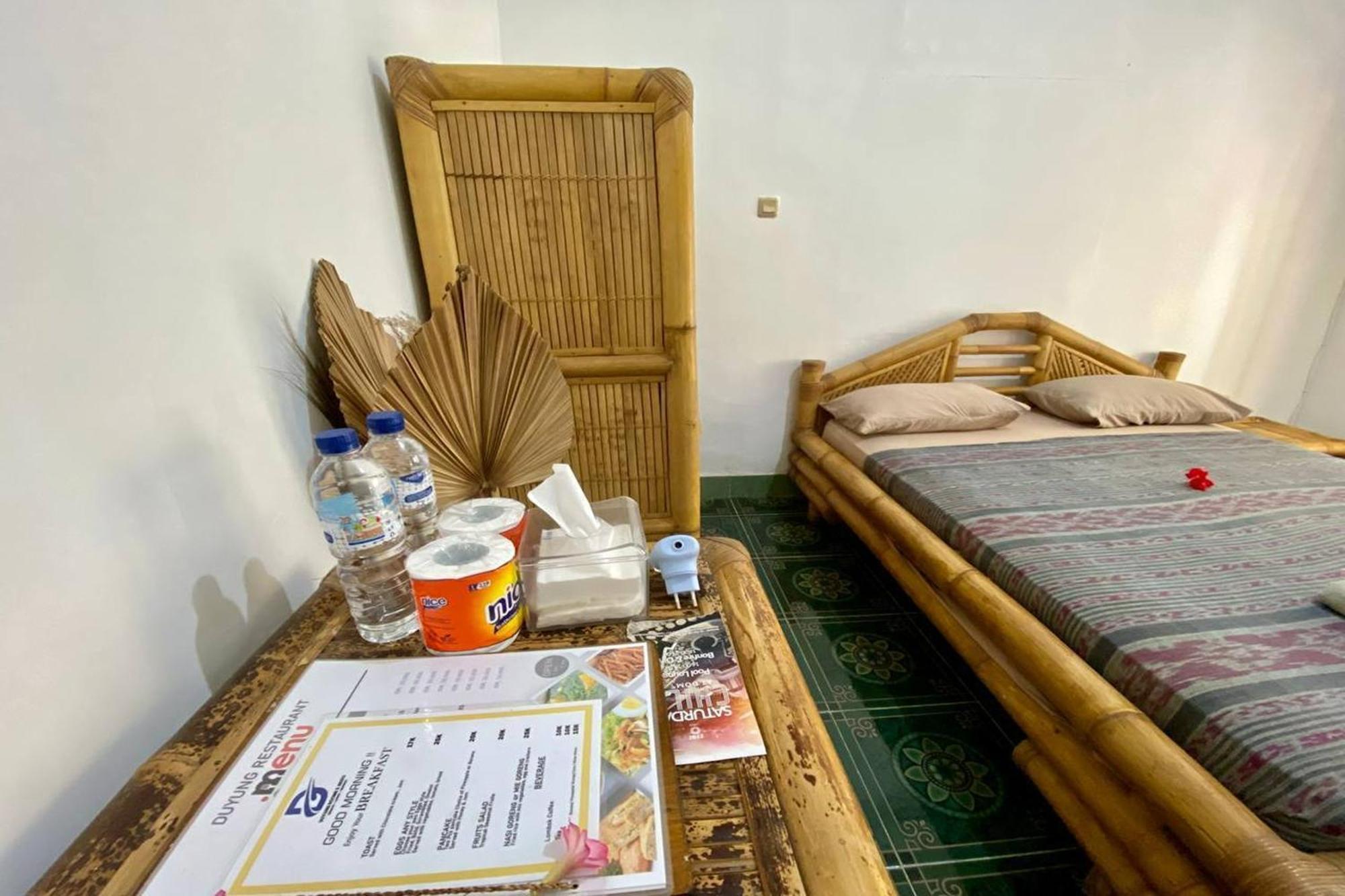 Duyung Rooms & Resto Gerupuk Bumbang Eksteriør billede