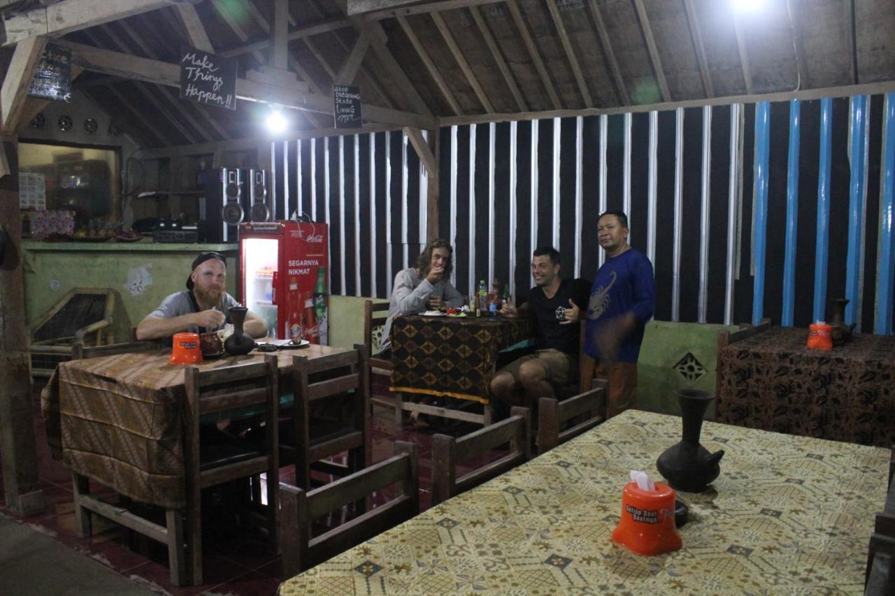 Duyung Rooms & Resto Gerupuk Bumbang Eksteriør billede