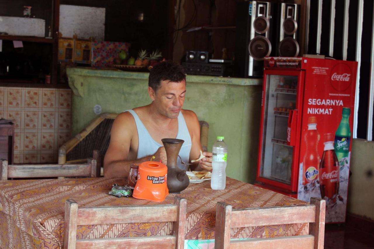 Duyung Rooms & Resto Gerupuk Bumbang Eksteriør billede